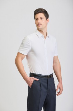 Chemise blanche de serveur manches courtes